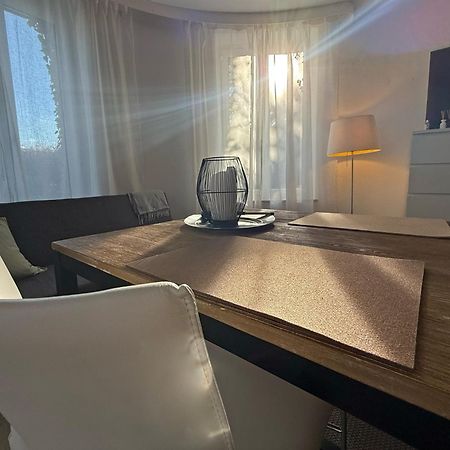Paterre Wohnung In Der Rosa Villa Selb Exteriör bild