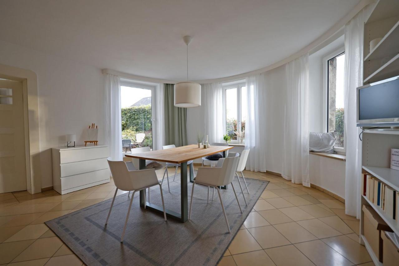 Paterre Wohnung In Der Rosa Villa Selb Exteriör bild