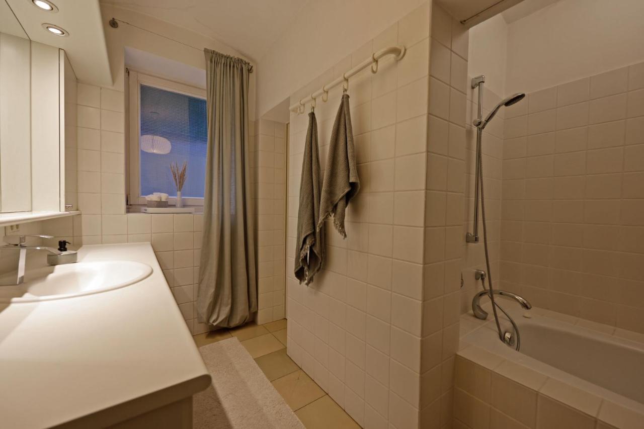 Paterre Wohnung In Der Rosa Villa Selb Exteriör bild