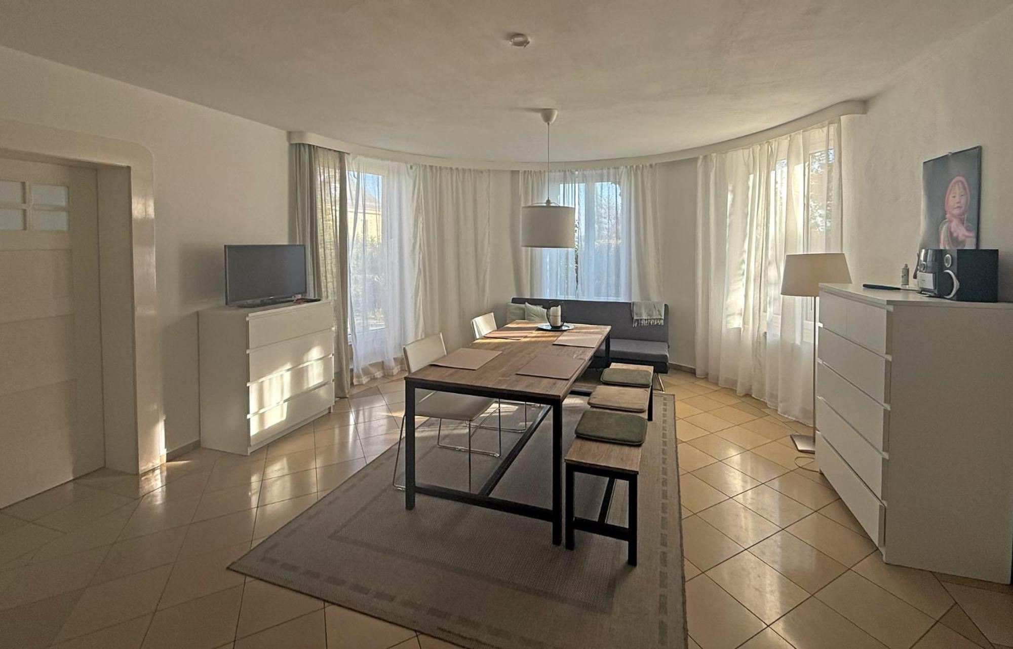 Paterre Wohnung In Der Rosa Villa Selb Exteriör bild